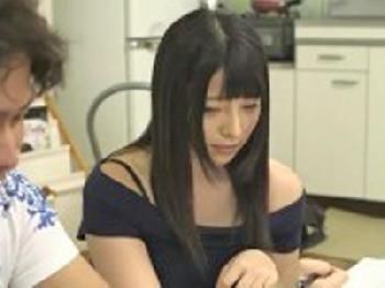 自宅で勉強するはずが隣の部屋からのエッチな声に発情した男女巨乳美少女顔射上原亜衣のエロ動画