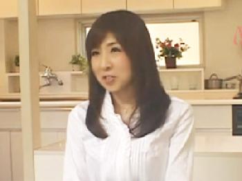 『見てると羨ましくて…』お金よりも快楽目的でアダルトビデオ出演志願してきた美魔女妻素人痴女人妻熟女顔射のエロ動画