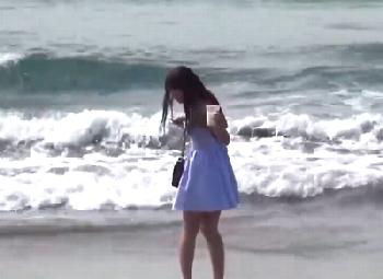 海外に一人で旅行に来てた日本人観光客をナンパ！外国人ペニ棒で簡単に雌イキさせられる開放的美形少女たち素人美少女ロリハメ撮りの...