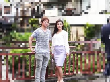 若奥様と不貞旅行!久々に羽を伸ばしてイケメンペニスに突かれまくる巨乳素人お姉さん人妻顔射のエロ動画