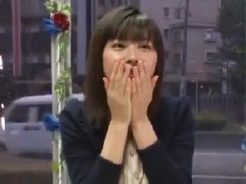 『こんなにおっきいなんて‥』美人奥様がオナニー鑑賞でムラついてそのまま密通交尾巨乳素人人妻潮吹きのエロ動画