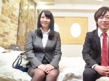 終電逃したOLが既婚同僚とラブホテル一泊して密通交尾巨乳素人ナンパのエロ動画