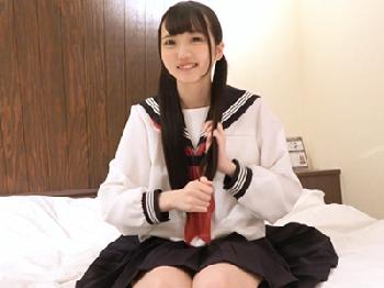 高〇卒業して一人で上京してきた美形少女女子校生の幼顔マンコに容赦のない大量中出し！美少女ロリパイパンハメ撮りのエロ動画