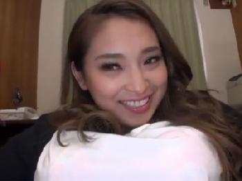 ムチムチ肉感の巨乳ギャルに生で挿入して中出しバチキメお姉さんのエロ動画