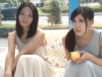 無警戒でマジックミラー号に乗ってしまった素人お姉さん二人を流れでパコぶっかけのエロ動画