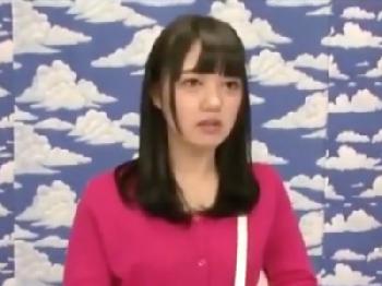 インタビューと騙された美人奥さんに白濁精液注入巨乳素人人妻中出しナンパのエロ動画