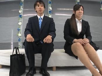 『え…ぁ…出てくる…ッ』新卒OLが先輩社員に無許可中出しされ…素人コスプレ盗撮のエロ動画