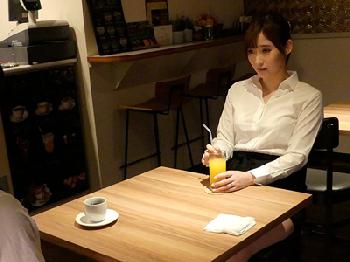 夫と冷え切ったマダムがこらえきれずに中出し密通セックス巨乳人妻松永さなのエロ動画