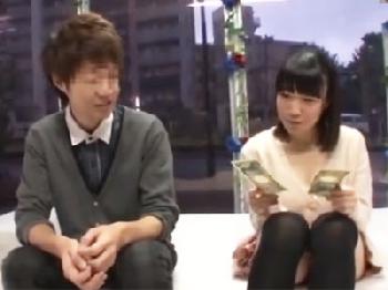 『凄いおっきぃね…猛烈興奮しちゃった…』男友人に猛烈興奮して中出し懇願しちゃう黒髪きれいなお姉さん素人美少女のエロ動画