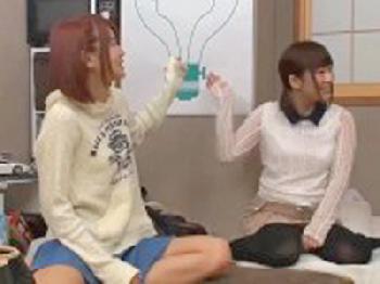 家に泊まりに来た2人の姉妹と3Pファック!!巨乳美少女のエロ動画