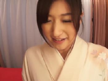 妖艶な着物お姉さんの足袋足コキからの本番ハメ撮り！痴女熟女顔射のエロ動画