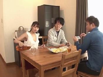 友人の姉ちゃんがエロ過ぎ！見た目は黒髪清潔感のあるのに中身は男根狂いな清純清楚系あばずれド淫乱W巨乳お姉さん痴女のエロ動画