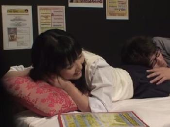 女子校生リフレの実態をガチ隠し撮り→躊躇なく本番行為に及ぶ美形少女達素人美少女中出し盗撮のエロ動画