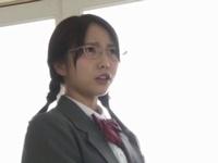 真面目な委員長系女子校生に媚薬盛って激ピス→中出しされ激イキ!美少女ロリレイプ戸田真琴のエロ動画