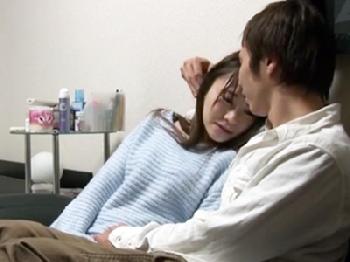 人気エステティシャンの細身美形お姉さんと濃密プライベートパコで中出し巨乳素人のエロ動画