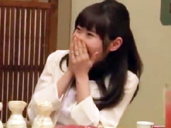 『ええ!不貞なんて‥』不貞はあり得ないと言う奥さんを初対面の男と二人きりにした結果巨乳人妻盗撮のエロ動画