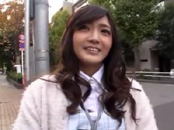 仕事帰りな美人受付嬢をナンパ捕獲→謝礼金で釣り上げ即ズボに成功巨乳素人お姉さん痴女OL顔射ハメ撮りのエロ動画