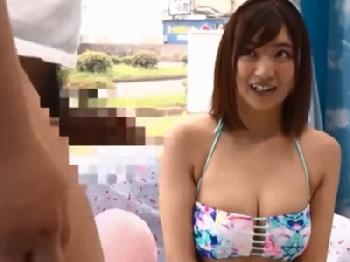 ナンパで捕まえた水着巨大オッパイ娘がマジックミラー号に連行されてそのままガチハメ展開巨乳素人のエロ動画