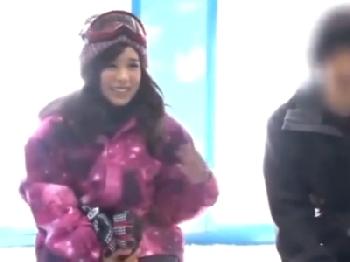 男友人と素股から我慢出来なくなって男女の友情が壊れる瞬間巨乳素人美少女お姉さん盗撮のエロ動画