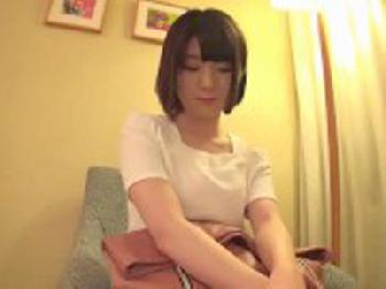 自ら応募して中出しハメ撮りする美形少女素人美少女のエロ動画