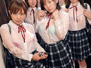 再婚相手の娘が雨宿りしに友人を連れてきた!「オッサンの大きい!」気がついたらみんなで乱交に!巨乳女子校生美少女ロリ中出しフェ...