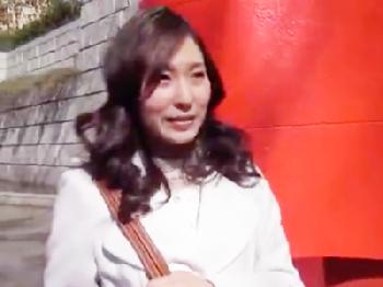 夫との性生活に不満を持つ素人奥さんが不貞サイトに手を出し溶ろける性行為巨乳人妻アンドロイドお姉さん不倫美乳クンニフェラ黒髪熟...
