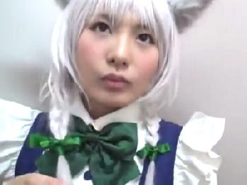 公衆トイレでオジサン棒を咥え濃い精液を口中で受け止める激烈可愛いコスプレイヤー素人美少女フェラのエロ動画