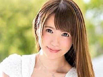 フレッシュな笑顔と透明感が素敵なダイヤモンドの原石がデビュー美少女デビュー作初美りんのエロ動画