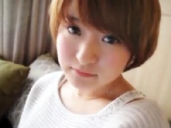 ムチムチな素人巨大乳房娘が高速ピストンで子宮奥を突かれて連チャンオーガズム巨乳ハメ撮りのエロ動画