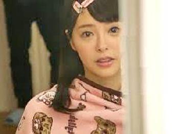 チューだけで濡れちゃう感度抜群美形少女がアツアツ初イキ性行為美少女顔射小倉由菜のエロ動画