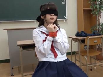 着崩した制服が超似あう超かわいい黒ギャルが案外甘々なHしてくれてペニ棒ビンビン女子校生美少女ロリ痴女のエロ動画