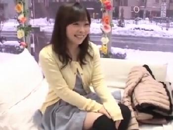 彼氏持ちな素人娘が初対面男性と密通パコ！美少女お姉さんのエロ動画