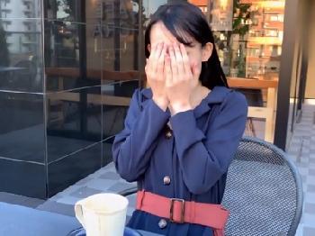 大人びている黒髪素人→清麗そうな見た目とは違ってエロランジェリーで本気SEXに来た痴女Wお姉さんハメ撮りのエロ動画