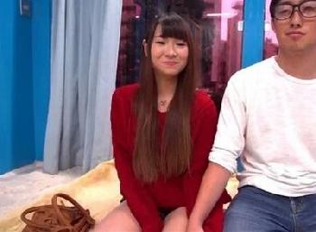 彼女なら彼氏の男根わかるはず！壁から生えた男根を間違えたら…素人ナンパフェラのエロ動画