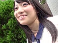 『エアー性交ってなんですかぁ…?』ナンパした黒髪美形少女を騙して本番生中出し!素人フェラのエロ動画