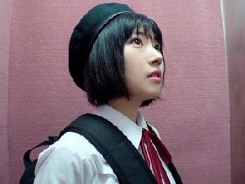 体重100キロオーバーのデブ男が小さな天使を妊娠プレス！美少女ロリ中出し皆月ひかるのエロ動画