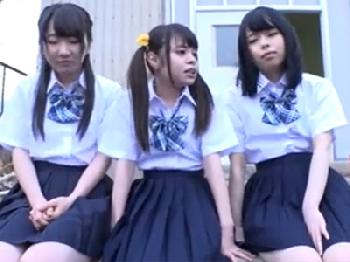 Aカップの売女尻軽ヤリマン女子校生3人組が教師を誘惑して学校内でHに大暴れ!美少女ロリ痴女パイパン中出し乱交のエロ動画