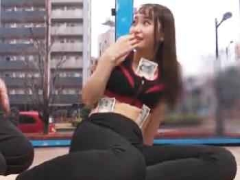 『聞いてないです‥』騙した素人美形お姉さんを3Pでブッ込み倒して中出しのエロ動画