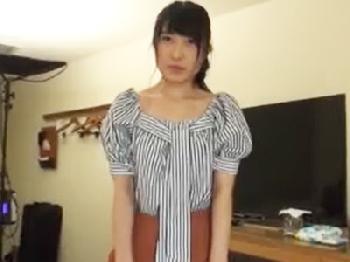 照れ屋な女子大生をナンパ捕獲！ホテルに連れ込み顔面射精ハメ撮り！素人美少女顔射のエロ動画