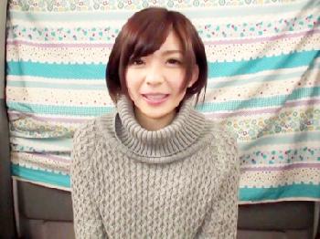 追っかけしてるバンドの遠征費稼ぎのフェラチオ抜き素人美少女ナンパのエロ動画