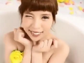 『これイイっ!』ANRIが相性の良い肉棒で膣奥まで突かれてマジ絶頂お姉さん顔射のエロ動画