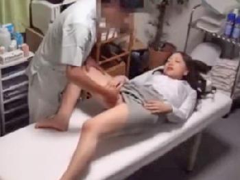 「やぁああらめぇええ！」性的暴行マッサージで感じすぎて潮吹きまで晒しちゃった素人さんお姉さんレイプのエロ動画