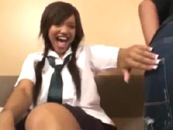 『OHッ!ドンドンシテッ!』黒人巨乳女子校生が変な日本語を吹き込まれて中出し交尾素人のエロ動画