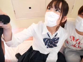 彼氏同伴で中出し寝取られパコ楽しんでしまう変態性癖カップル素人女子校生痴女ハメ撮りのエロ動画