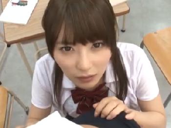 制服美形少女が放課後を見計らって男に迫って→教室内で生中出しセックス女子校生美少女波木はるかのエロ動画
