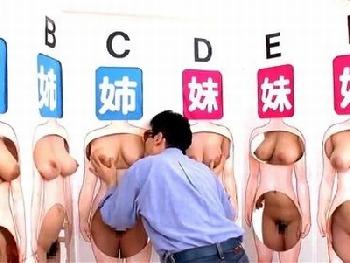 父親なら娘のおっぱい当ててみて！愛娘たちの成長したワレメに大量中出しする残虐親父素人美少女お姉さん近親相姦乱交のエロ動画