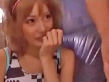 ハプニングバーで次々と挿入され何度も絶頂させるギャル巨乳お姉さん顔射ぶっかけ乱交明日花キララのエロ動画