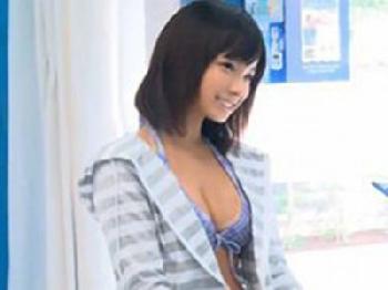 家族旅行中にナンパした小麦肌美形少女に悪党中出しエステ巨乳素人美少女水着マッサージのエロ動画