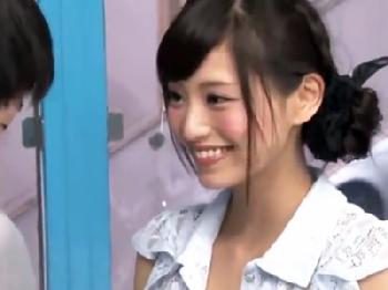 『緊張してるの？』芸能人級にかわいいきれいなお姉さん2人がDT男根を優しく筆おろし！巨乳素人美少女痴女童貞ハメ撮り3Pのエロ...