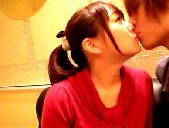 彼氏彼女のプライベートハメ撮りが流出!ラブホテルでラブラブしながら彼氏男性器にしゃぶりつく美形少女たち美少女ロリ姫川ゆうなの...